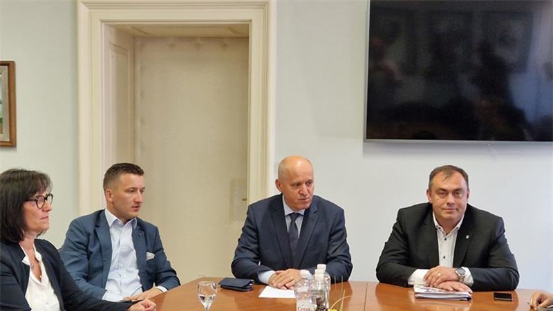 Bačić u Krapini o sanaciji klizišta i stambenom zbrinjavanju nakon potresa